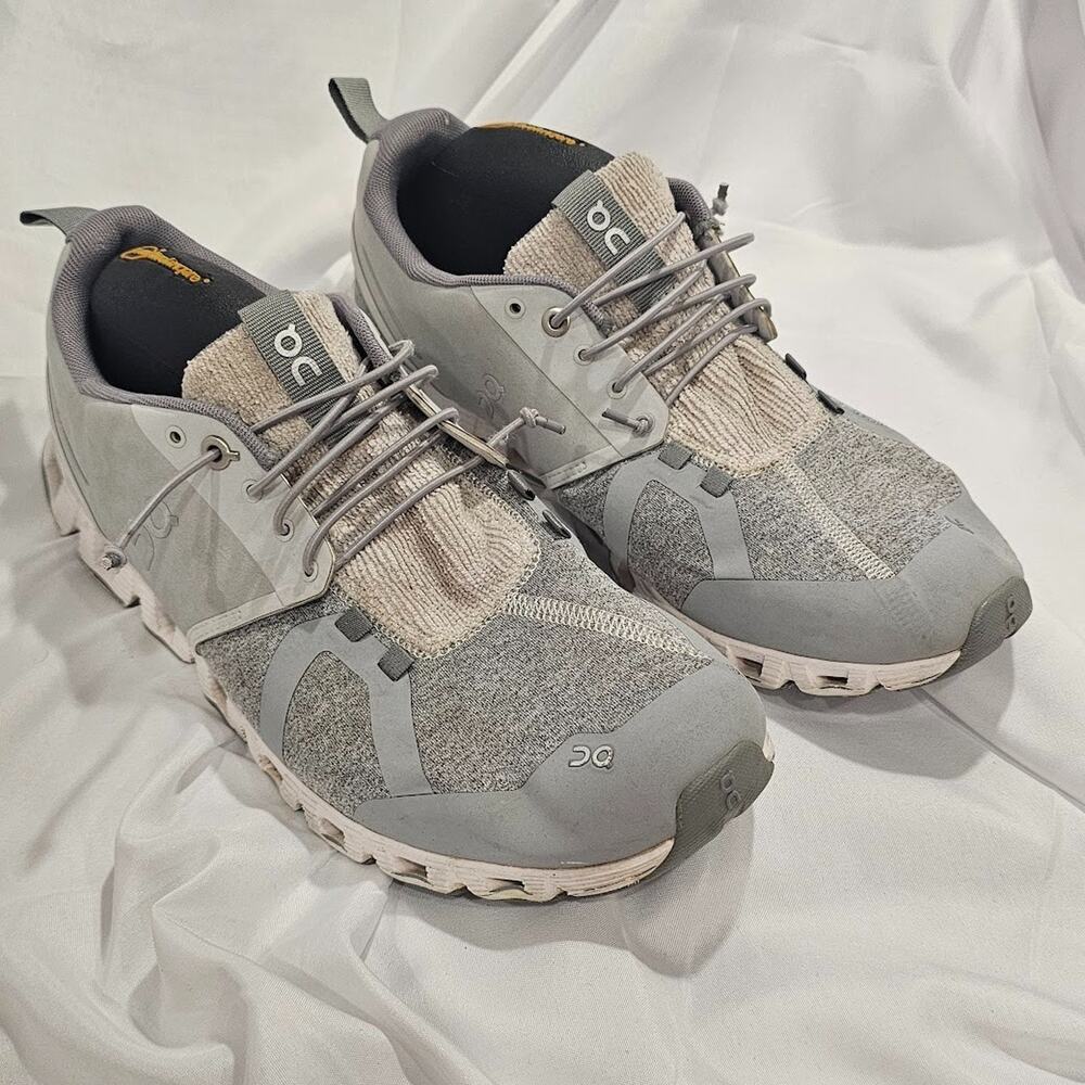 On Cloud 5 Women US 11 Lifestyle Shoe Sneaker Slip On White Grey Terry Comfort